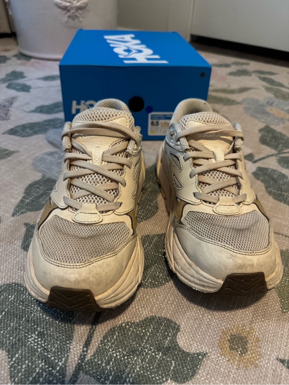 Hoka One One Clifton L in Vanilla Wheat W 7.5 - Picture 3 of 11